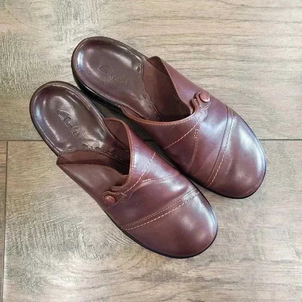 Clarks Boho Brown Leather Button Detail Clogs Size 7